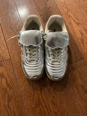 Metallic Silver Women's Sneakers with Padded Tongue